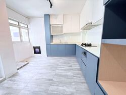 Blk 542 Serangoon North Avenue 4 (Serangoon), HDB Executive #529560271